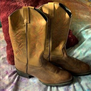 Laredo men’s boots.